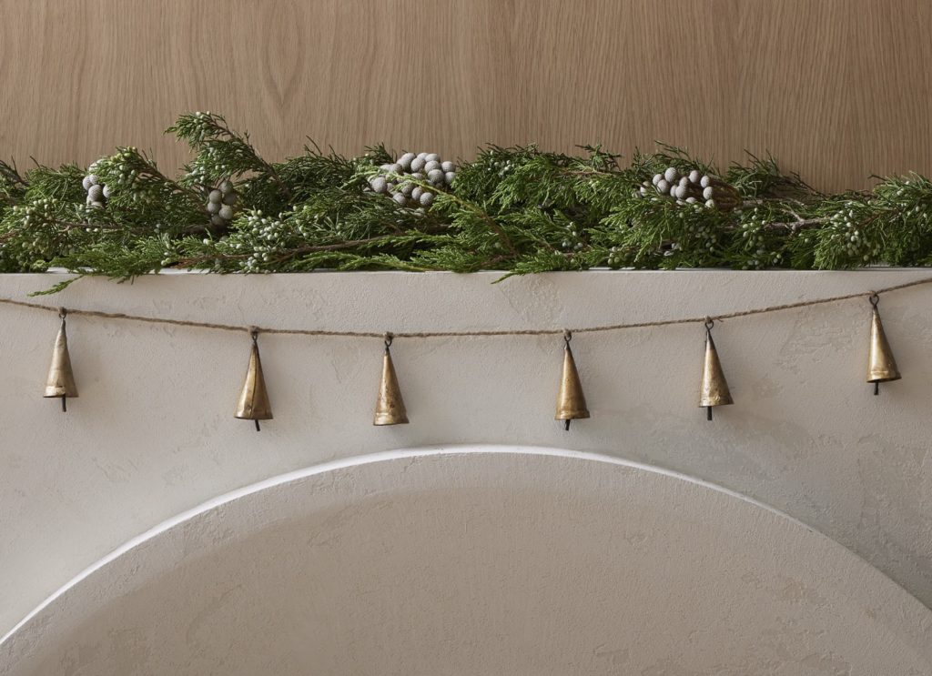 simple christmas bell garland